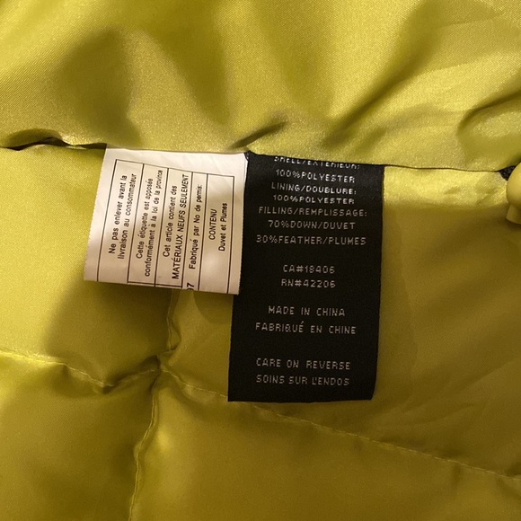 Stormtech lime green puffer jacket with down and feather fill Medium - Picture 8 of 8